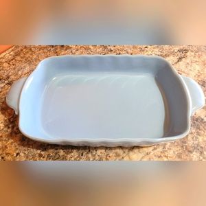 Longaberger 9 x 13 Vtg Blue Vine mist